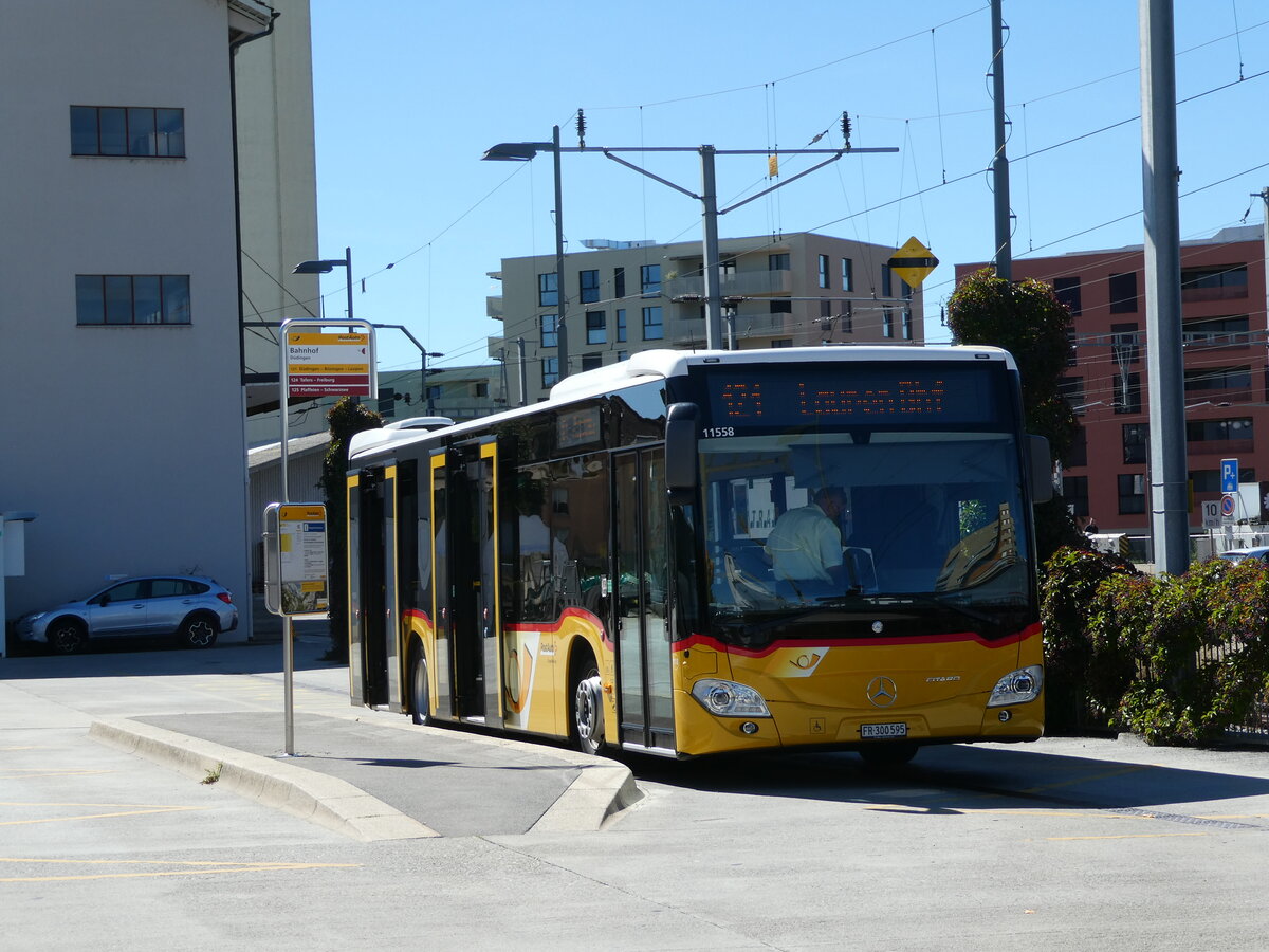 (240'005) - Wieland, Murten - Nr. 118/FR 300'595 - Mercedes am 11. September 2022 beim Bahnhof Ddingen