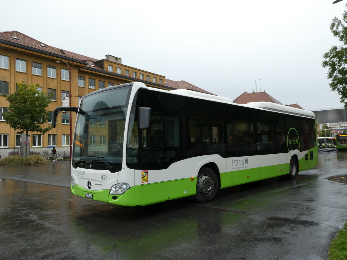 (240'361) - transN, La Chaux-de-Fonds - Nr. 421/NE 195'421 - Mercedes am 1. Oktober 2022 beim Bahnhof La Chaux-de-Fonds