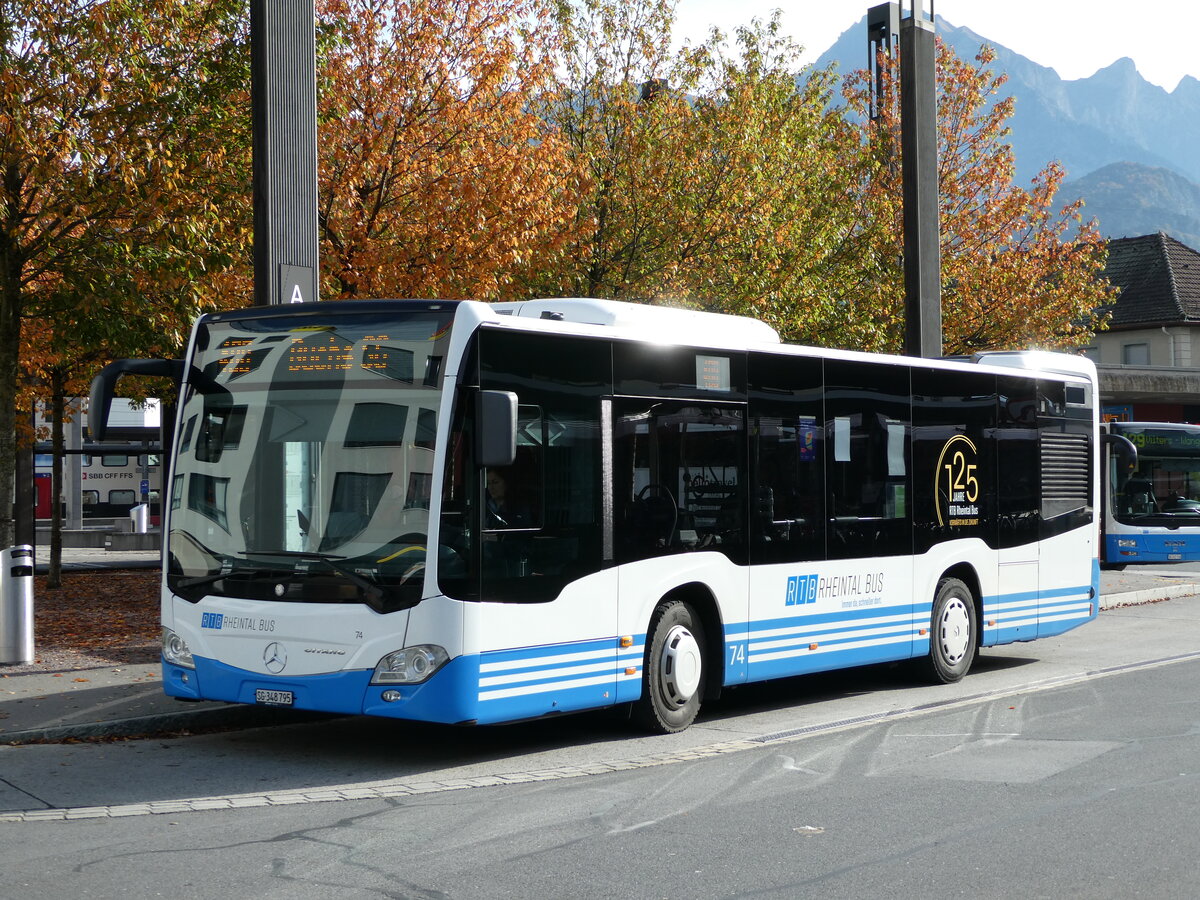 (240'897) - RTB Altsttten - Nr. 74/SG 348'795 - Mercedes am 11. Oktober 2022 beim Bahnhof Sargans