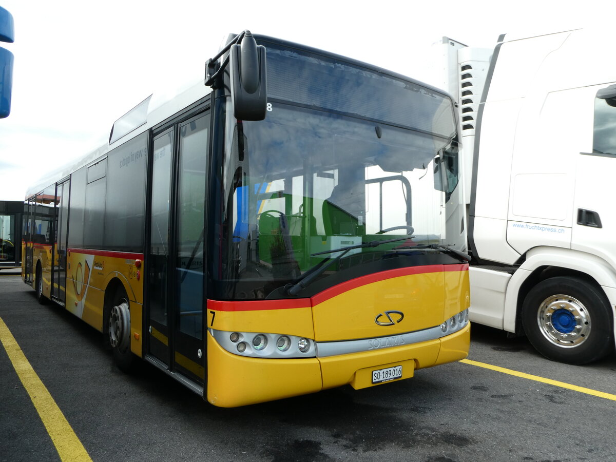 (241'374) - PostAuto Nordschweiz - Nr. 7/SO 189'016 - Solaris (ex PostAuto Bern Nr. 7; ex Klopfstein, Laupen Nr. 7) am 15. Oktober 2022 in Kerzers, Interbus