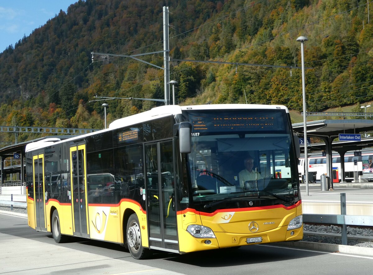 (241'490) - PostAuto Bern - BE 610'543 - Mercedes am 18. Oktober 2022 beim Bahnhof Interlaken Ost