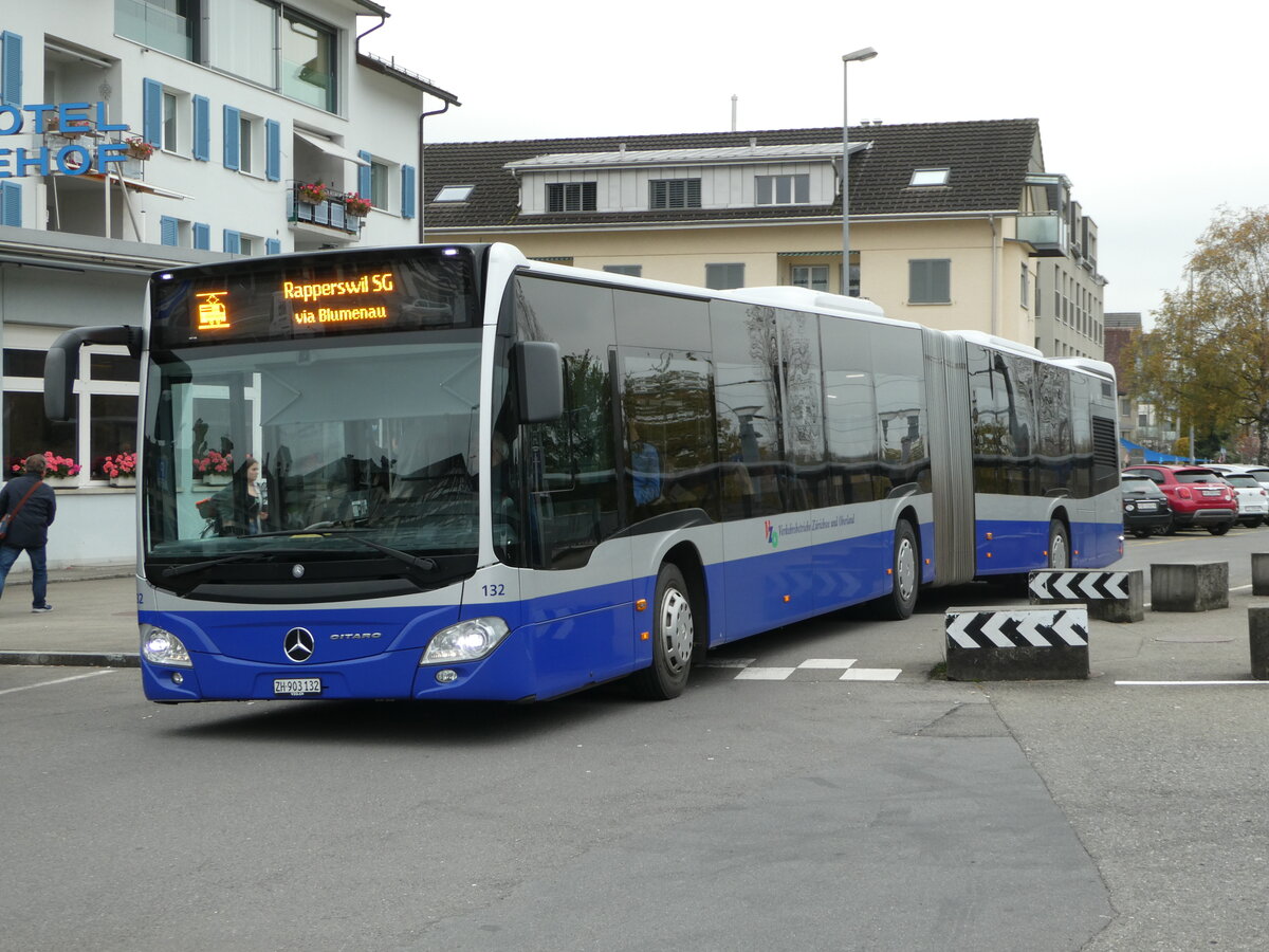 (242'647) - VZO Grningen - Nr. 132/ZH 903'132 - Mercedes am 13. November 2022 beim Bahnhof Schmerikon