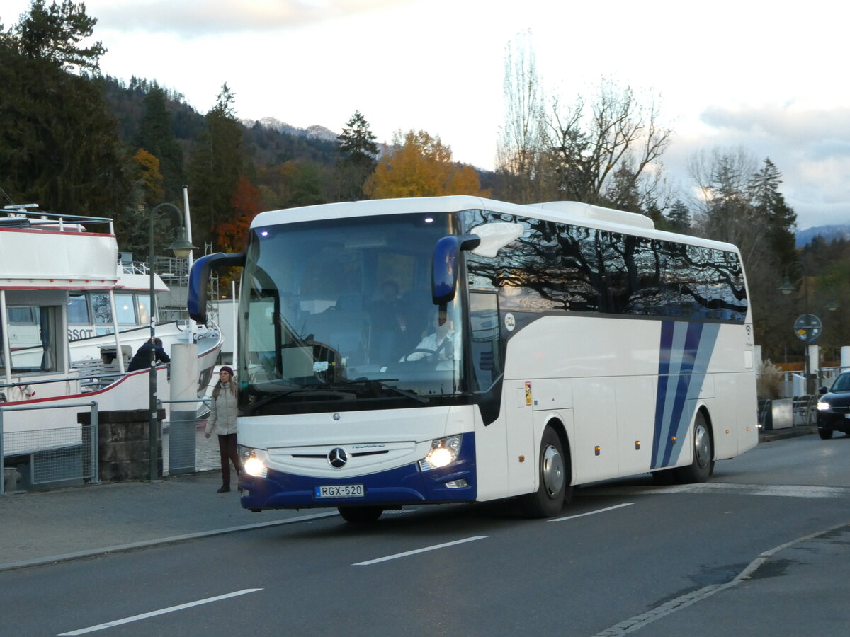 (243'018) - Aus Ungarn: HCC, Budapest - RGX-520 - Mercedes am 18. November 2022 beim Bahnhof Thun