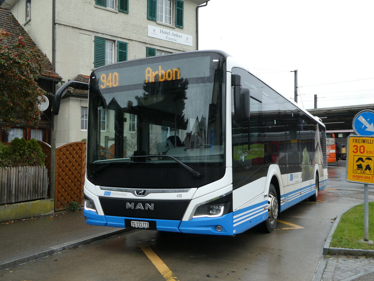 (243'293) - BOTG Amriswil - Nr. 418/TG 111'773 - MAN am 29. November 2022 beim Bahnhof Romanshorn