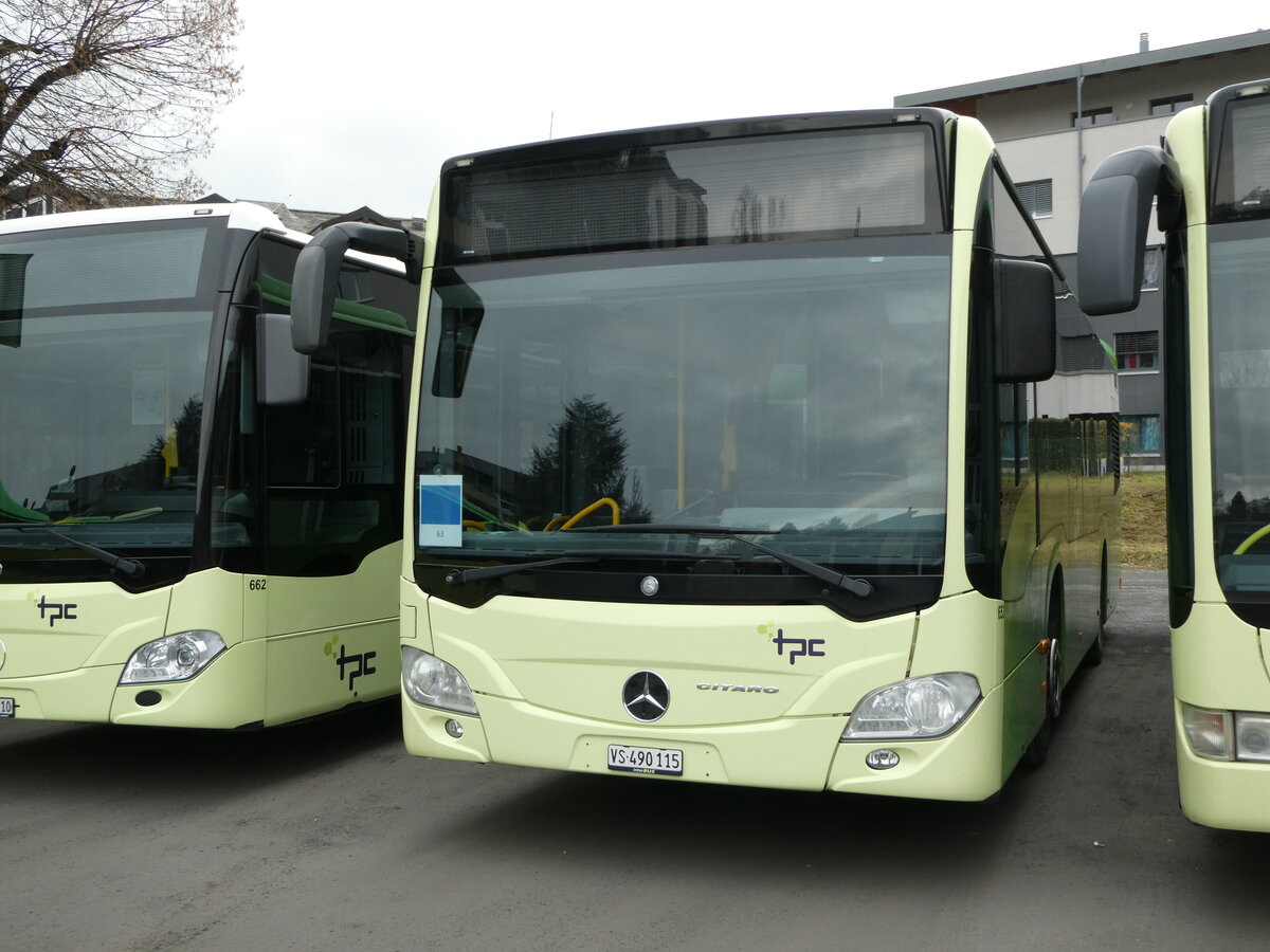 (243'432) - TPC Aigle - Nr. 652/VS 490'115 - Mercedes (ex Bayerische Schlsser, Grten + Seen, D-Mnchen) am 3. Dezember 2022 in Monthey, Garage