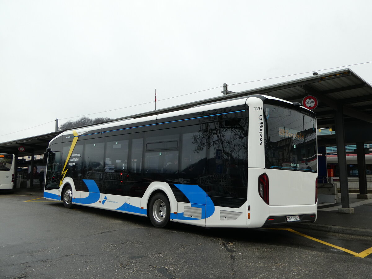 (243'909) - BOGG Wangen b.O. - Nr. 120/SO 174'980 - MAN am 15. Dezember 2022 beim Bahnhof Olten 