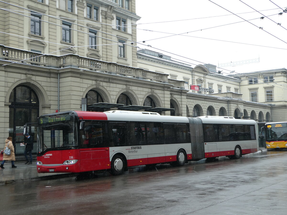 (243'969) - SW Winterthur - Nr. 336/ZH 730'336 - Solaris am 16. Dezember 2022 beim Hauptbahnhof Winterthur