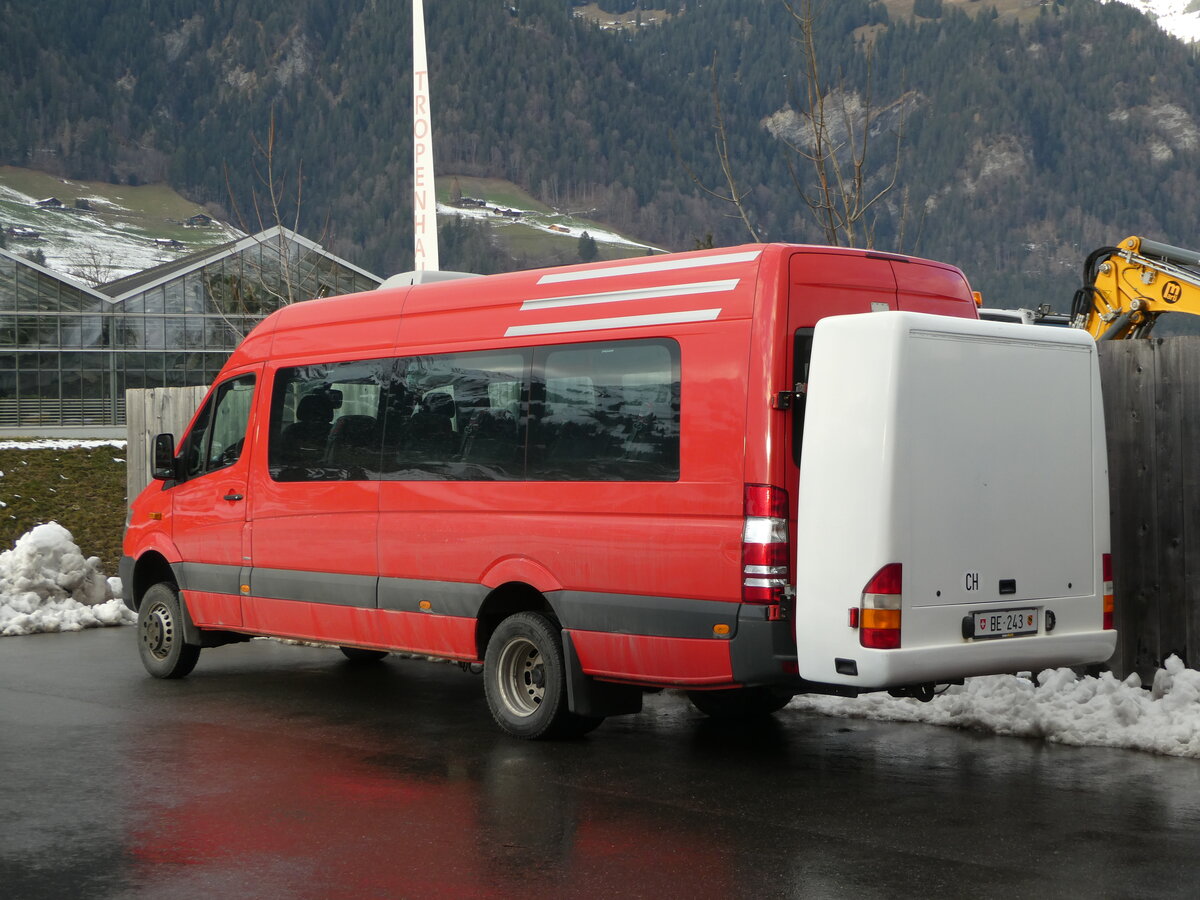 (244'066) - Elsigenalp Bahnen, Achseten - BE 243 - Mercedes (ex AFA Adelboden Nr. 53) am 20. Dezember 2022 in Frutigen, Garage AFA