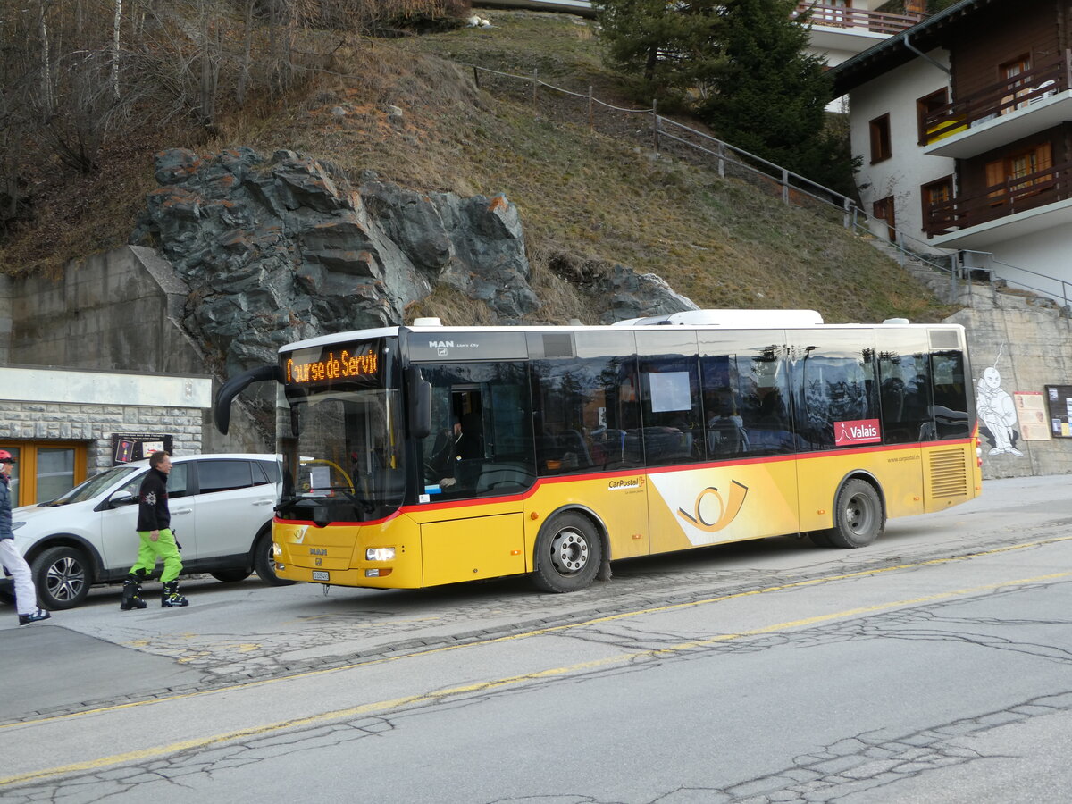 (244'127) - PostAuto Wallis - Nr. 9/VS 205'491 - MAN/Gppel (ex PostAuto Bern) am 26. Dezember 2022 in St-Luc, Post