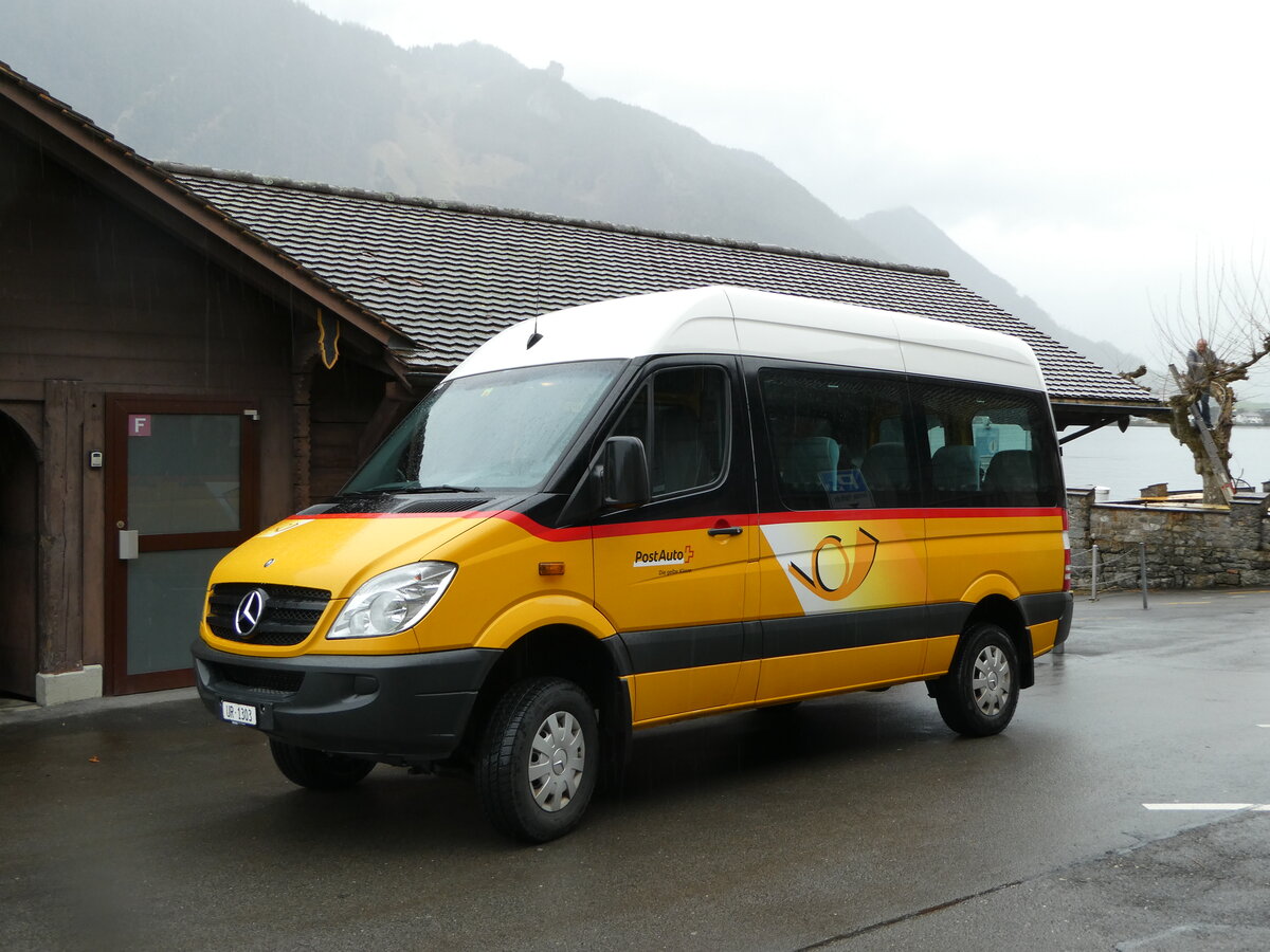 (247'089) - TSB Seelisberg - UR 1303/PID 4836 - Mercedes (ex Schnider, Schüpfheim) am 10. März 2023 in Treib, Schiffstation