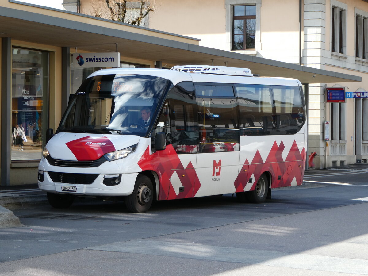 (247'605) - Odiet, Pleigen - JU 35'166/PID 11'013 - Iveco/Rosero (ex Froidevaux, Charmoille) am 25. Mrz 2023 beim Bahnhof Delmont