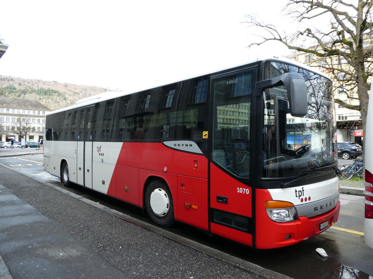 (247'634) - TPF Fribourg - Nr. 1070/FR 301'576 - Setra (ex CJ Tramelan Nr. 124) am 25. Mrz 2023 beim Bahnhof Biel 