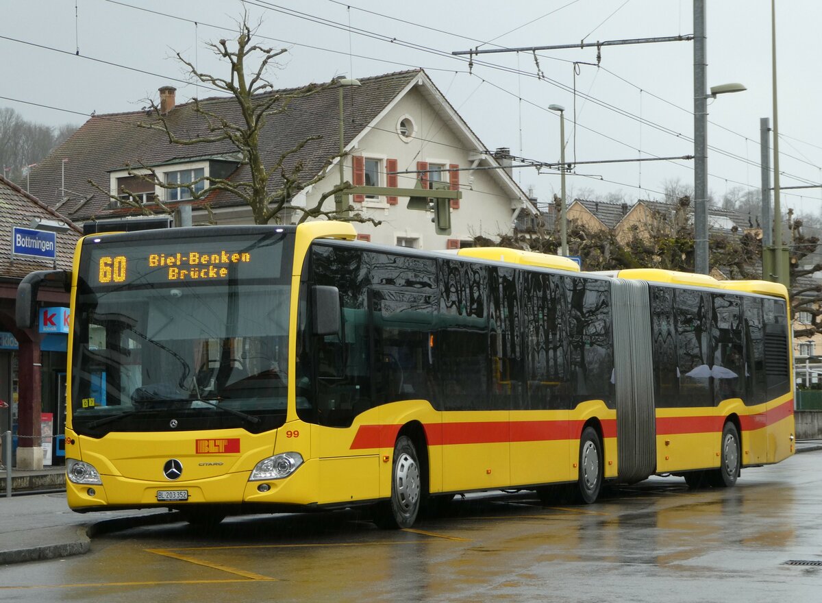 (247'892) - BLT Oberwil - Nr. 99/BL 203'352 - Mercedes am 30. Mrz 2023 in Bottmingen, Schloss