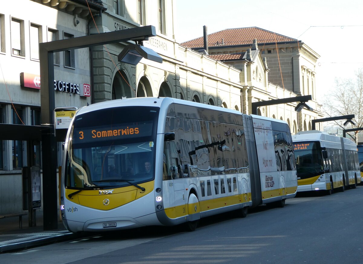 (248'047) - VBSH Schaffhausen - Nr. 28/SH 38'028 - Irizar am 6. April 2023 beim Bahnhof Schaffhausen