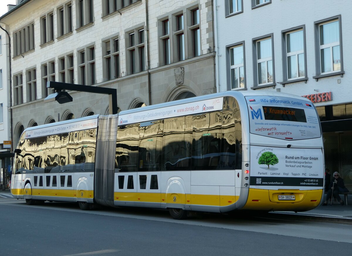 (248'050) - VBSH Schaffhausen - Nr. 29/SH 38'029 - Irizar am 6. April 2023 beim Bahnhof Schaffhausen