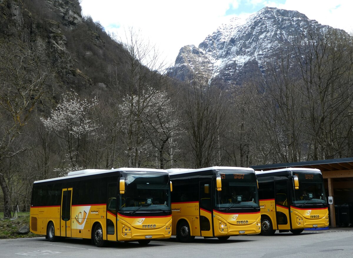 (248'716) - Chiesa, Riazzino - TI 47'240/PID 11'339 + TI 176'092/PID 11'340 + TI 189'693/PID 11'557 - Iveco am 16. April 2023 in Sonogno