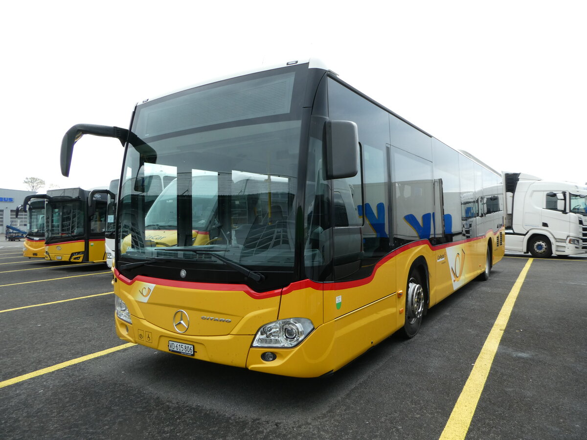 (249'059) - CarPostal Ouest - VD 615'806/PID 10'709 - Mercedes am 22. April 2023 in Kerzers, Interbus