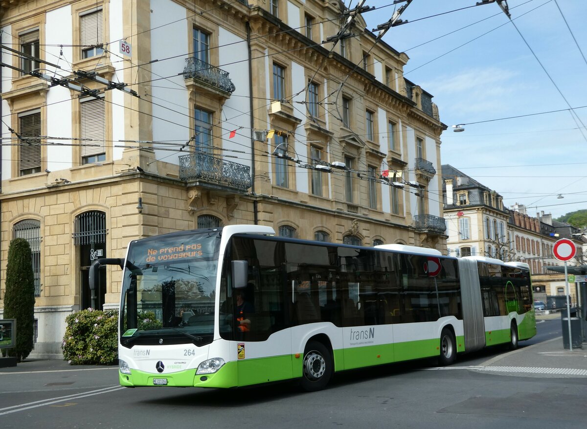 (249'581) - transN, La Chaux-de-Fonds - Nr. 264/NE 223'264 - Mercedes am 5. Mai 2023 in Neuchtel, Place Pury