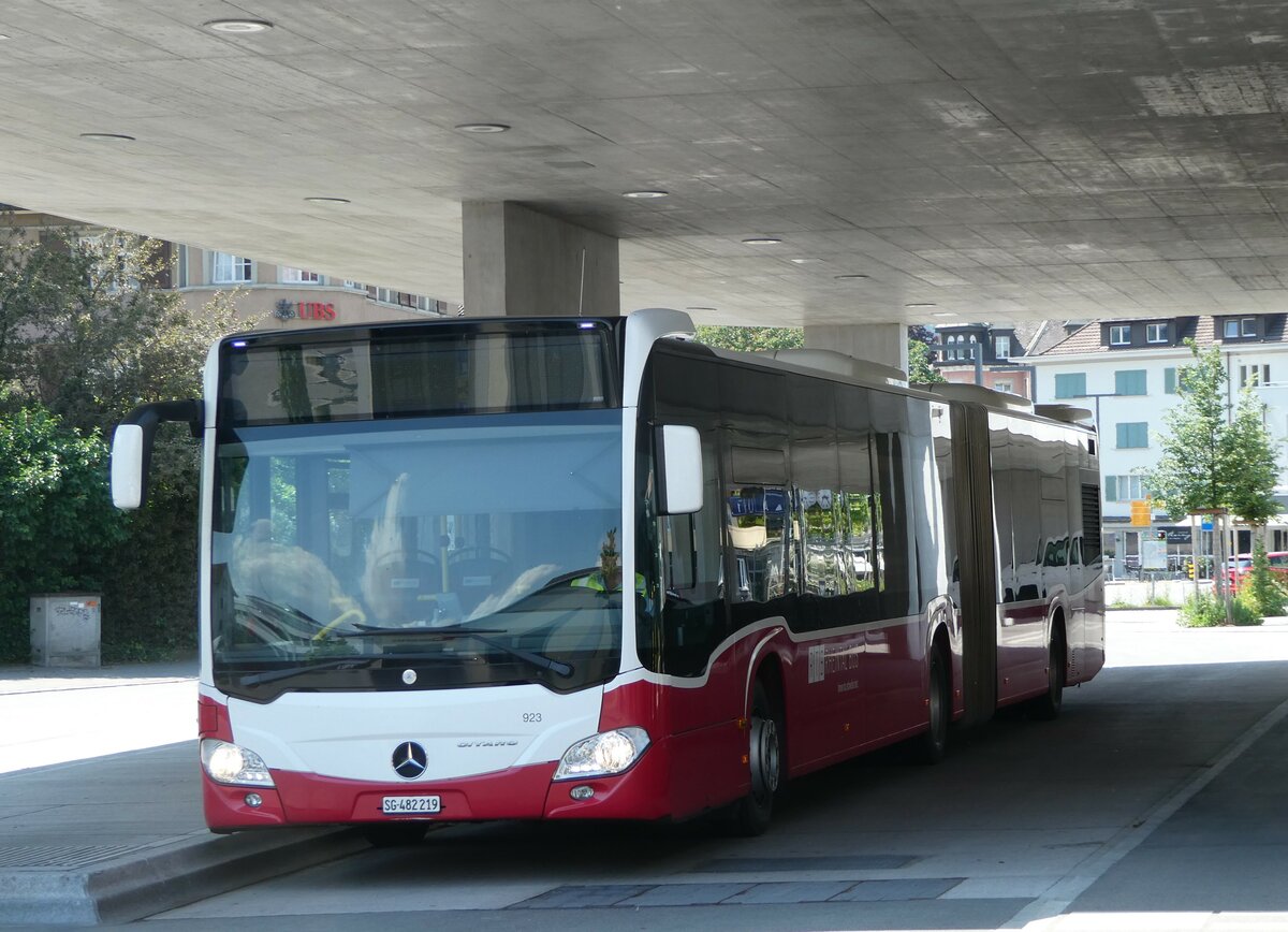 (250'820) - RTB Altsttten - Nr. 923/SG 482'219 - Mercedes (ex Wiener Linien, A-Wien Nr. 8731) am 30. Mai 2023 beim Bahnhof St. Margrethen