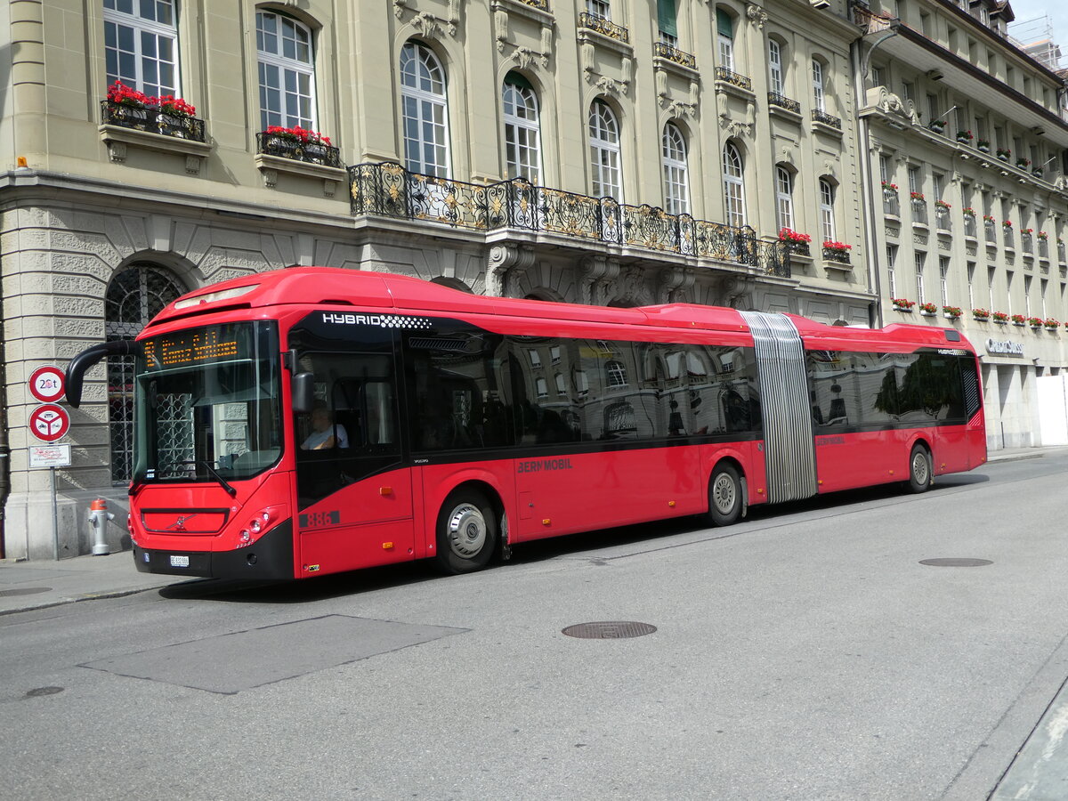 (252'954) - Bernmobil, Bern - Nr. 886/BE 832'886 - Volvo am 24. Juli 2023 in Bern, Bundesplatz