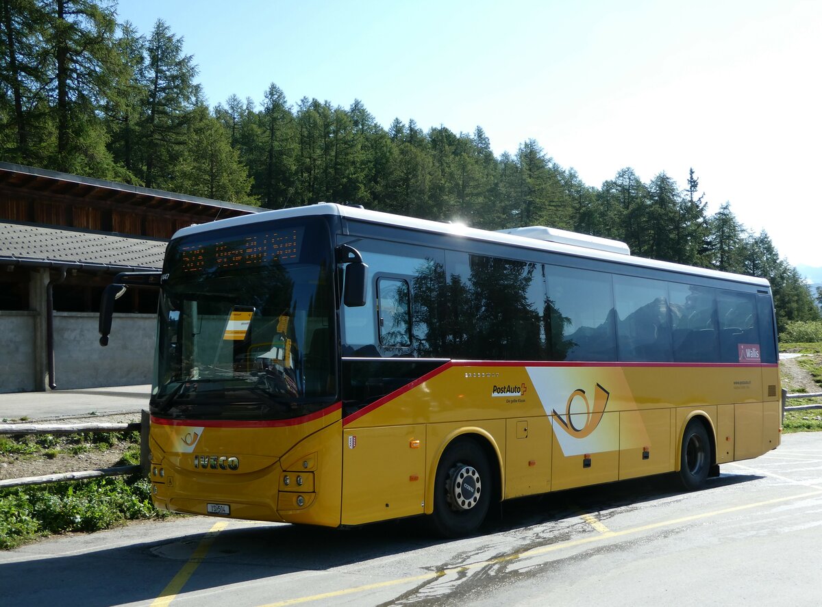 (253'824) - Autotour, Visp - VS 504/PID 11'447 - Iveco am 15. August 2023 auf der Moosalp