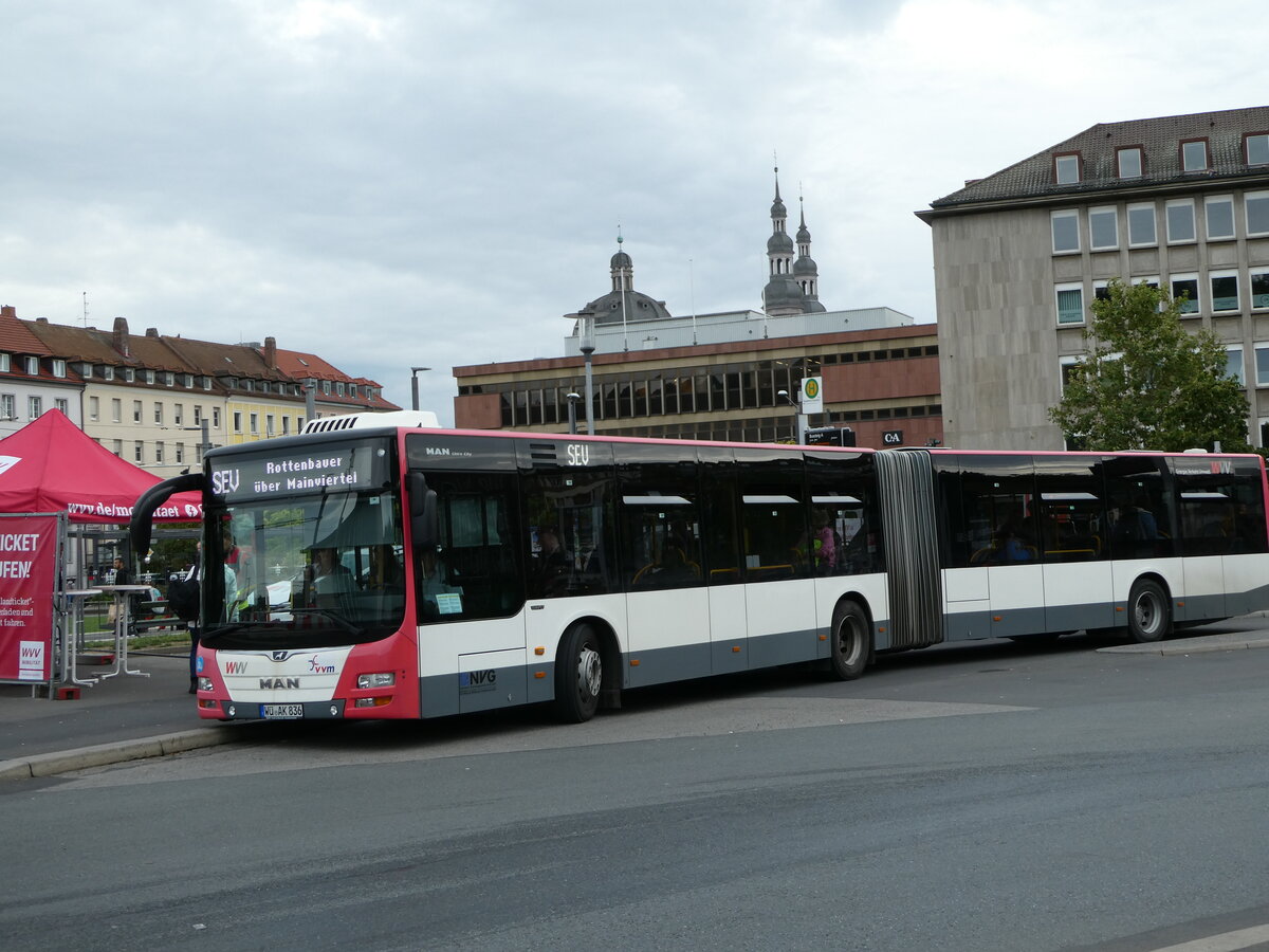 (254'326) - NVG Wrzburg - Nr. 836/W-AK 836 - MAN am 29. August 2023 beim Bahnhof Wrzburg