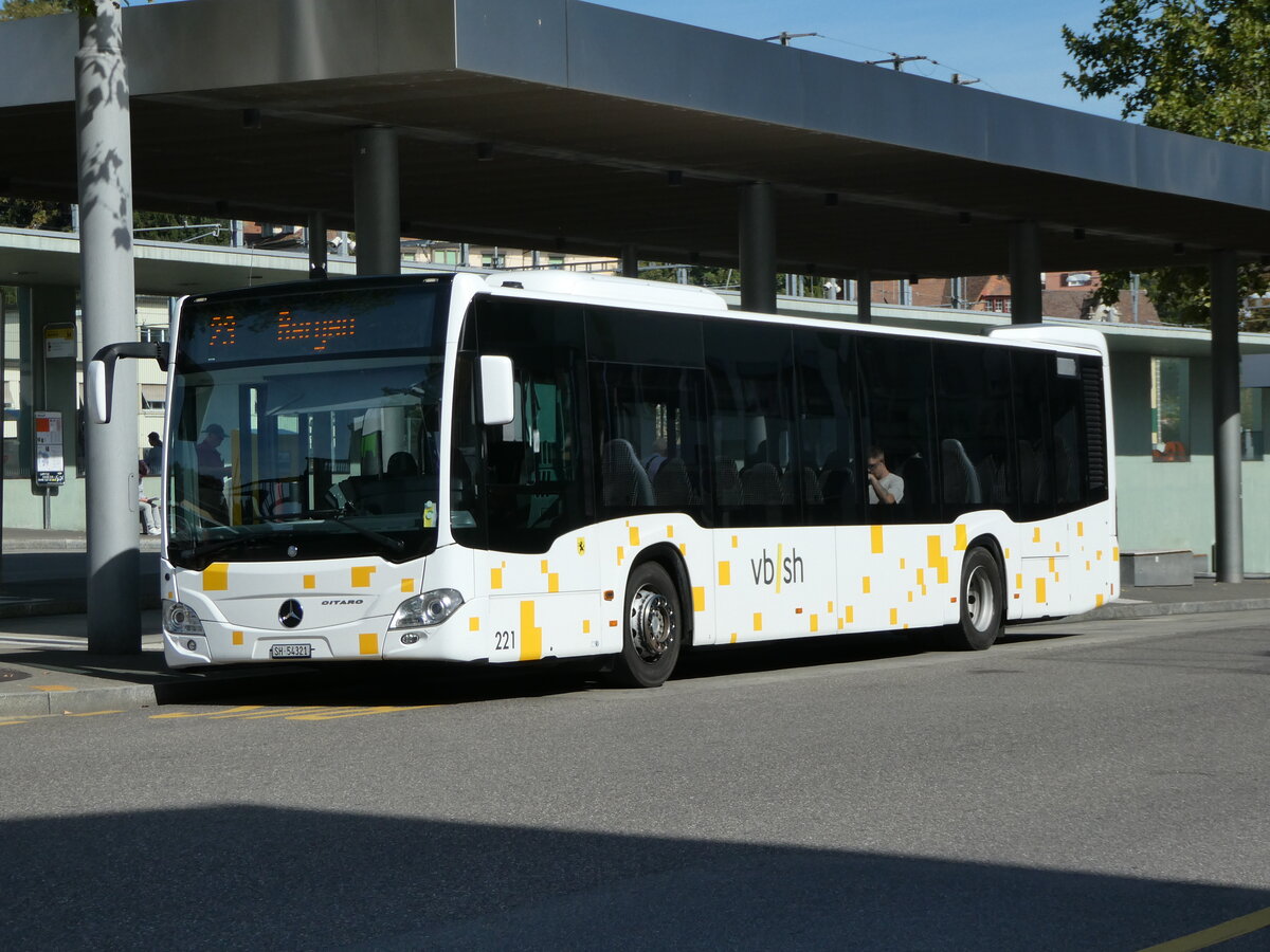 (255'271) - VBSH Schaffhausen - Nr. 221/SH 54'321 - Mercedes (ex SB Schaffhausen Nr. 21) am 17. September 2023 beim Bahnhof Schaffhausen