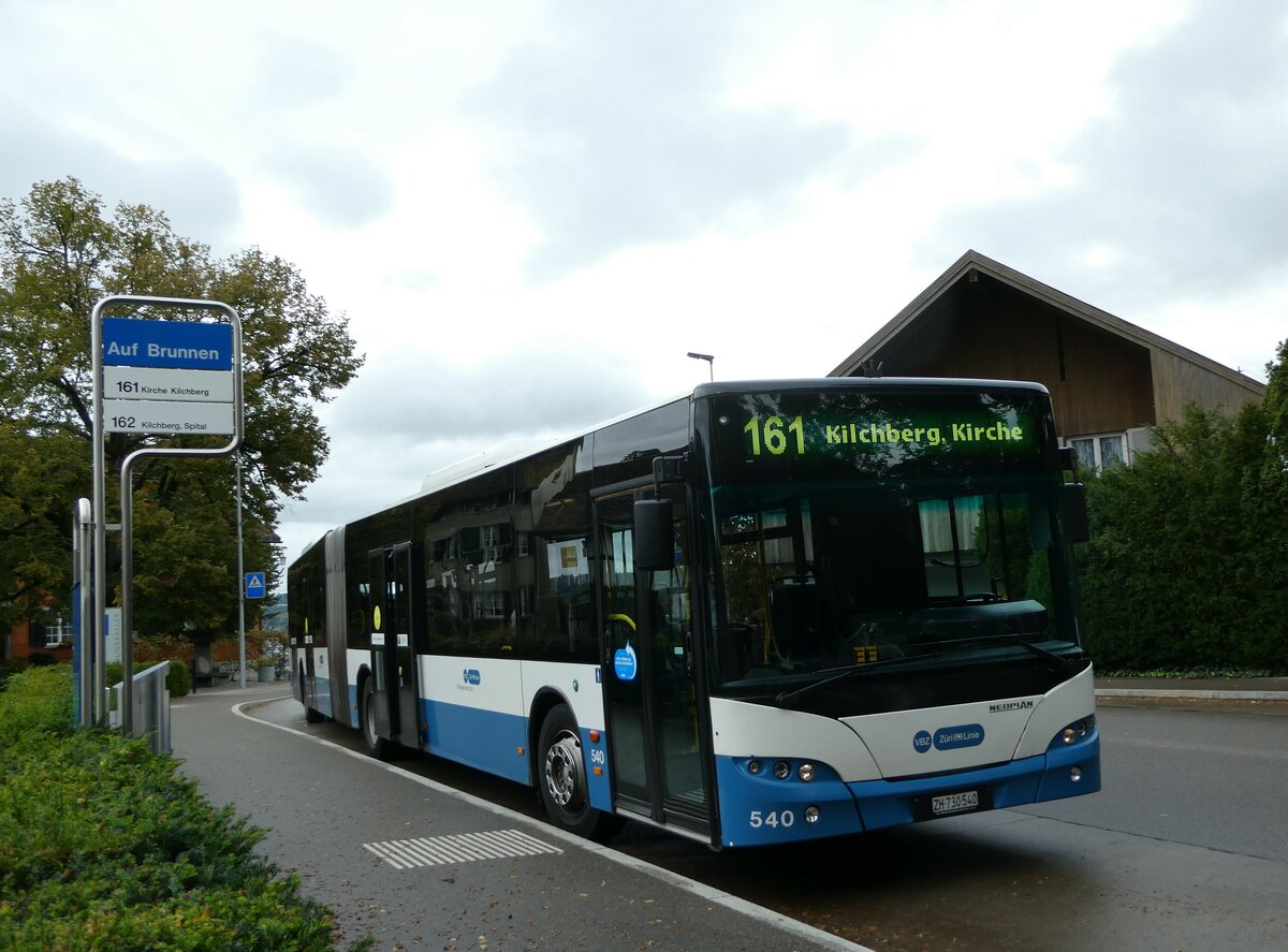 (256'254) - VBZ Zrich - Nr. 540/ZH 730'540 - Neoplan am 21. Oktober 2023 in Kilchberg, Auf Brunnen