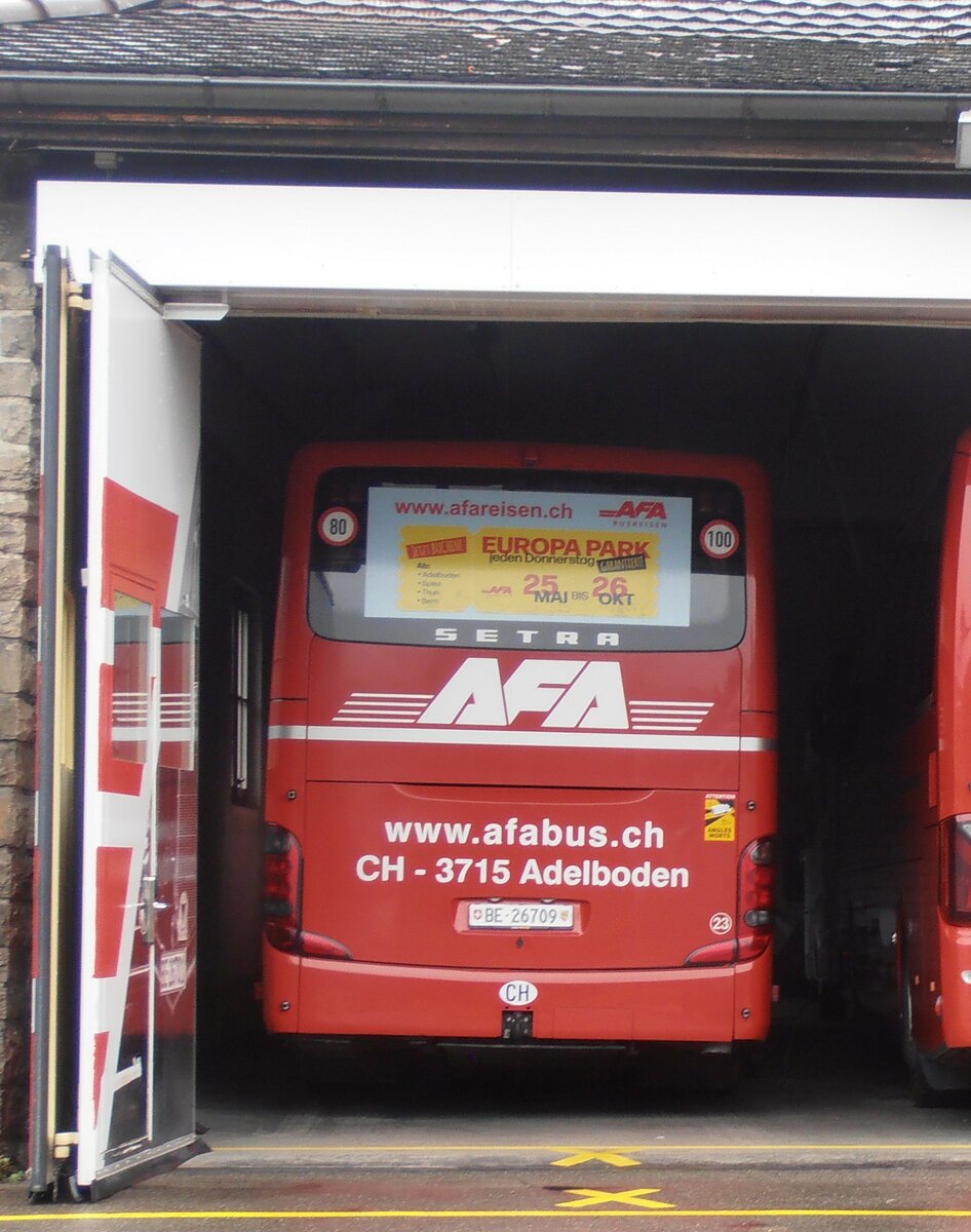 (257'607) - AFA Adelboden - Nr. 23/BE 26'709 - Setra (ex Blaguss, A-Wien Nr. 5402) am 12. Dezember 2023 in Frutigen, Alte Garage