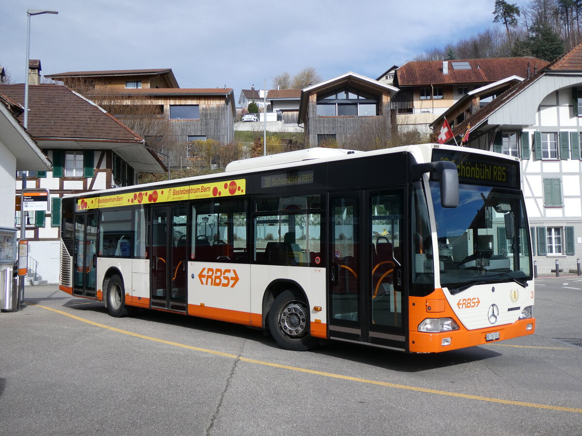 (260'006) - RBS Worblaufen - Nr. 3/BE 767'003 - Mercedes am 3. Mrz 2024 in Briswil, Brunnen