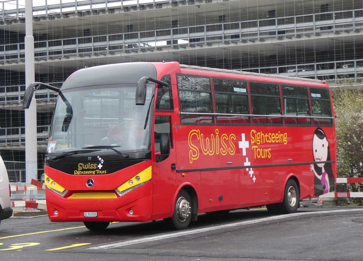 (260'171) - Swisstours Transport, Genve - GE 963'836 - Mercedes/UNVI am 7. Mrz 2024 in Zrich, Sihlquai