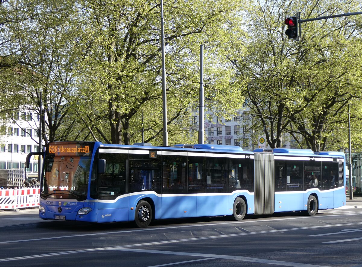 (261'301) - MVG Mnchen - Nr. 5757/M-VG 5757 - Mercedes am 14. April 2024 in Mnchen, Sendlinger Tor