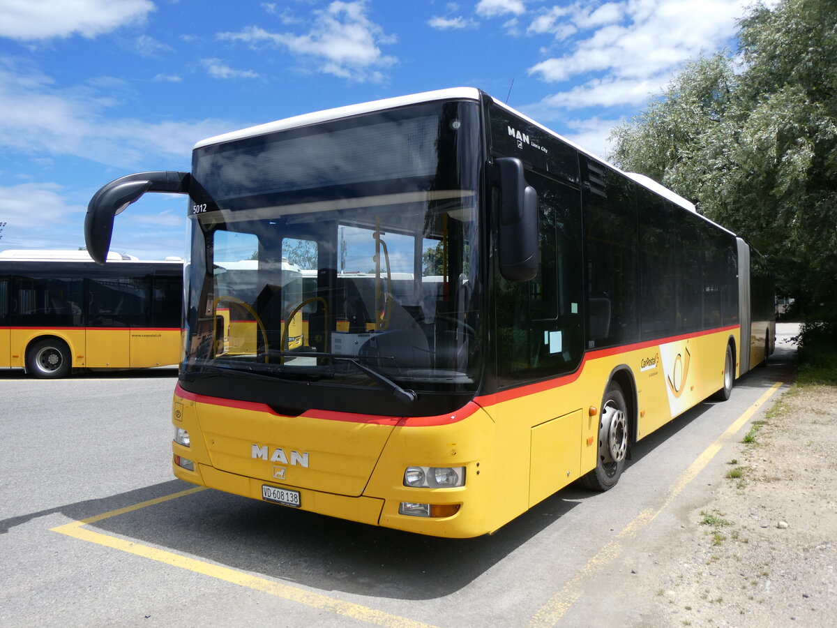 (263'766) - CarPostal Ouest - VD 608'138/PID 5012 - MAN (ex NE 165'376; ex VD 495'042) am 16. Juni 2024 in Yverdon, Garage