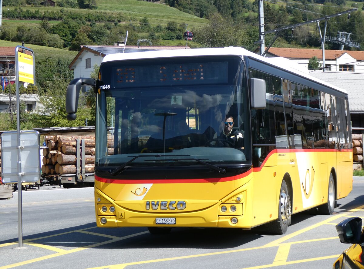 (266'222) - PostAuto Graubnden - GR 168'870/PID 11'646 - Iveco am 27. August 2024 beim Bahnhof Scuol-Tarasp