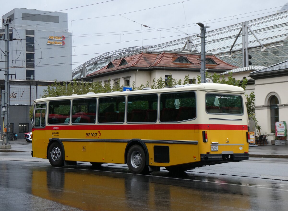 (267'861) - Ltscher, Haldenstein - GR 30758 - Saurer/R&J (ex Dornbierer, Thal; ex FRAM Drachten/NL Nr. 24; ex PostAuto Graubnden PID 2870; P 24'367) am 8. Oktober 2024 beim Bahnhof Chur