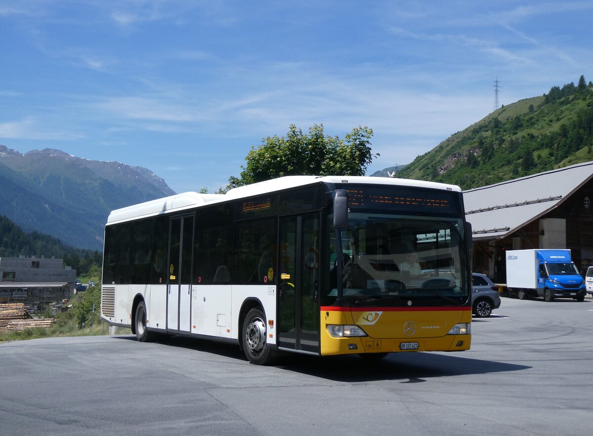 (276'900) - PostAuto Graubnden - GR 101'421/PID 4755 - Mercedes (ex PostAuto Ostschweiz; ex PostAuto Graubnden GR 102'394) am 18. Juni 2025 beim Bahnhof Scuol-Tarasp