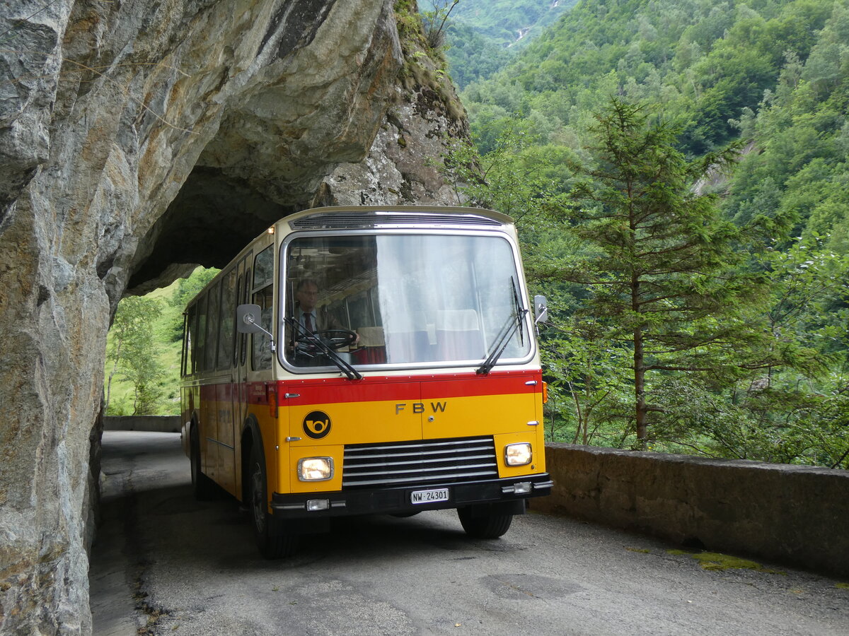 (277'468) - Lambach, Gommiswald - NW 24'301 - FBW/Eggli (ex Tanner+Lambach, Reigoldswil; ex Lambach, Rieden; ex Meier, Grt; ex AVG Grindelwald Nr. 13; ex P 24'182) am 1. Juli 2025 auf der alten Grimselstrasse
