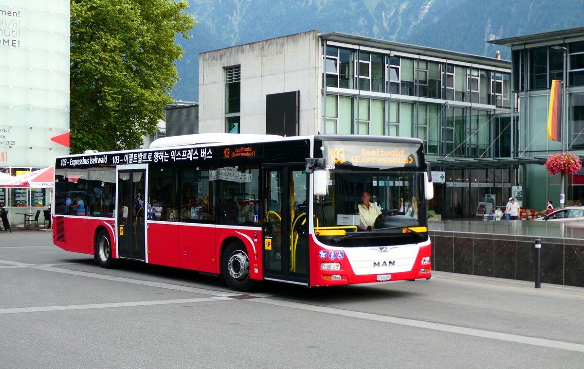 (279'234) - PostAuto Bern - BE 654'090/PID 12'339 - MAN (ex Dr. Richard, A-Wien Nr. 1419) am 19. August 2025 beim Bahnhof Interlaken Ost