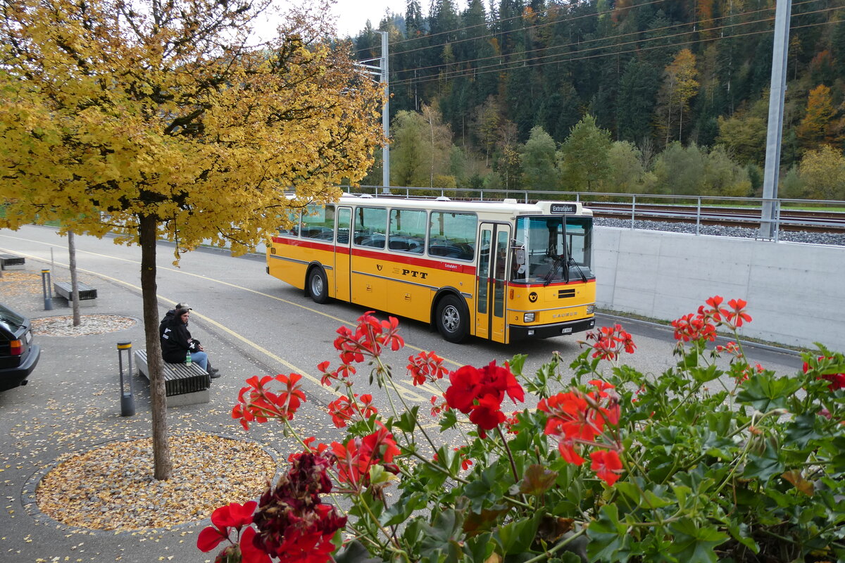 (281'684) - Kolb, Grasswil - Nr. 3/BE 93'915 - Saurer/R&J (ex Schmocker, Stechelberg Nr. 3/PID 2409; ex Schmocker, Stechelberg Nr. 1; ex Gertsch, Stechelberg Nr. 1) am 19. Oktober 2025 in Trubschachen, Kambly