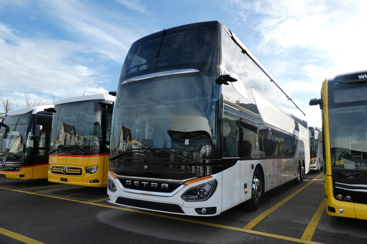 (282'410) - Schneider, Langendorf - (235'043 - Setra am 15. November 2025 in Winterthur, Daimler Buses