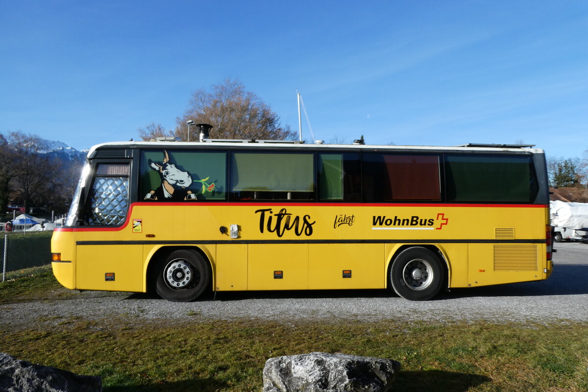 (282'923) - L�thi, Kr�iligen - Nr. 1 - Neoplan (ex Autopostale, Croglio PID 31'22) am 9. Dezember 2025 in Thun, Lachenwiese