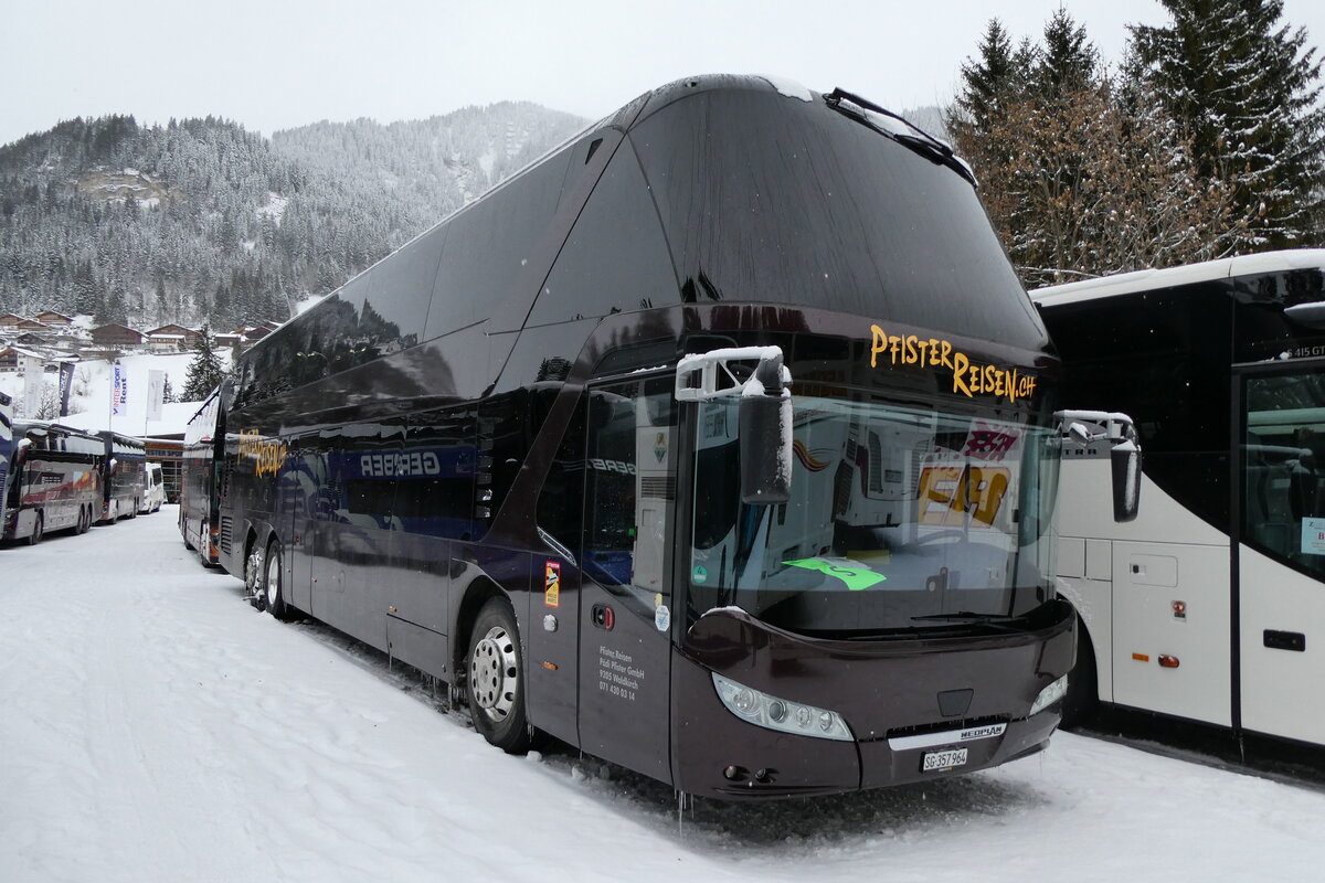 (284'012) - Pfister, Waldkirch - SG 357'964 - Neoplan am 10. Januar 2026 in Adelboden, ASB