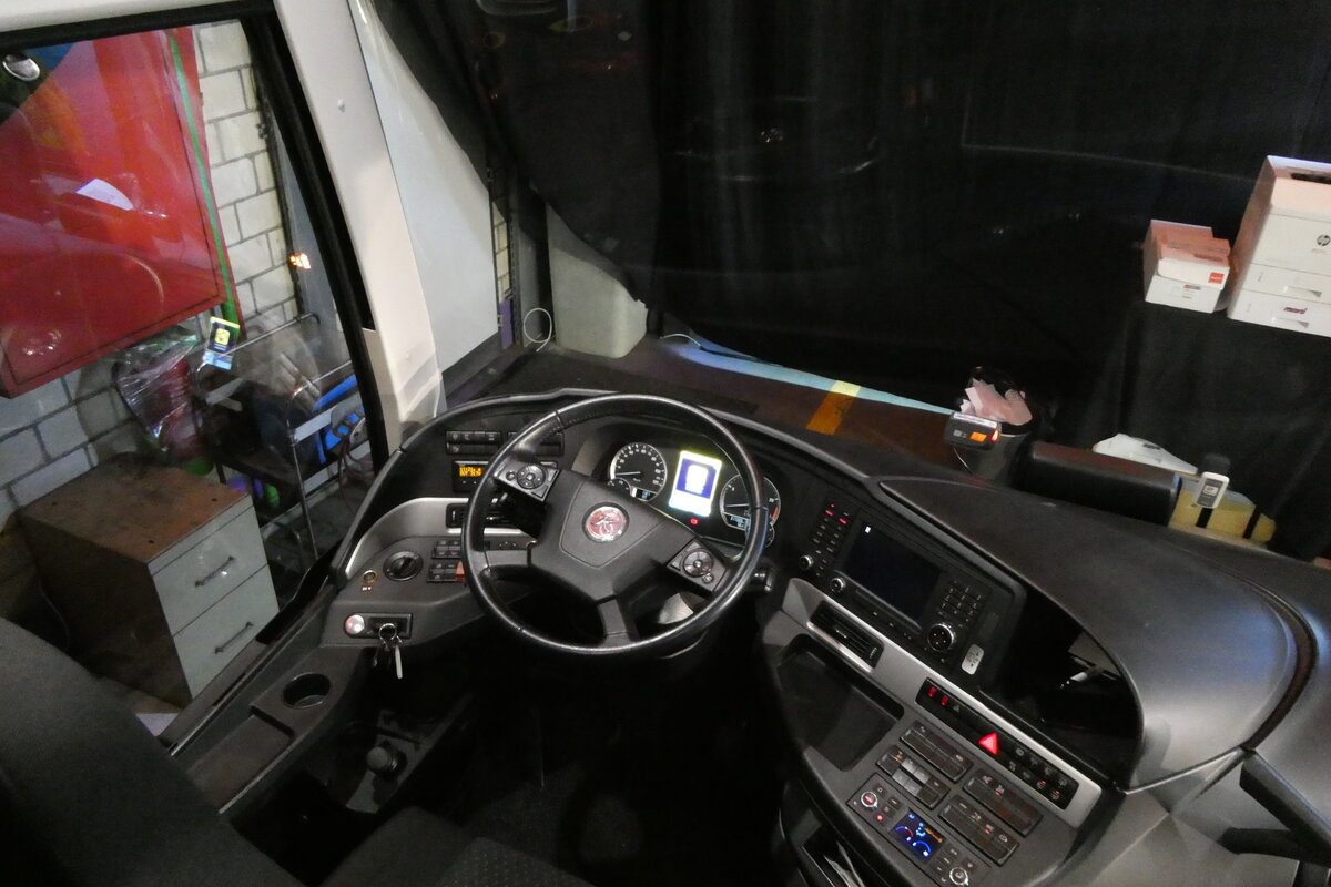 (284'735) - Marti, Kallnach - Nr. 8/BE 572'208 - Setra am 7. Februar 2026 in Kallnach, Car-Terminal (Innenaufnahme)