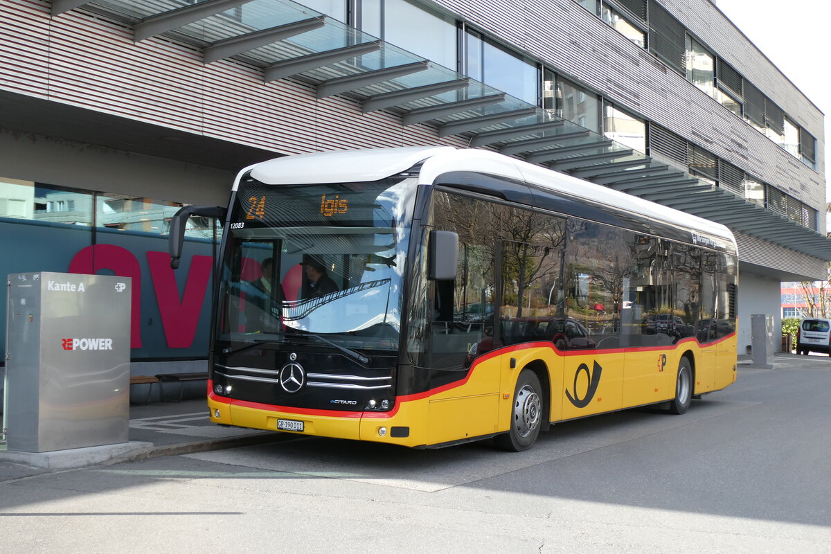 (284'825) - PostAuto Graub�nden - GR 190'011/PID 12'083 - eMercedes (ex Gessinger, Bad Ragaz) am 10. Februar 2026 beim Bahnhof Landquart