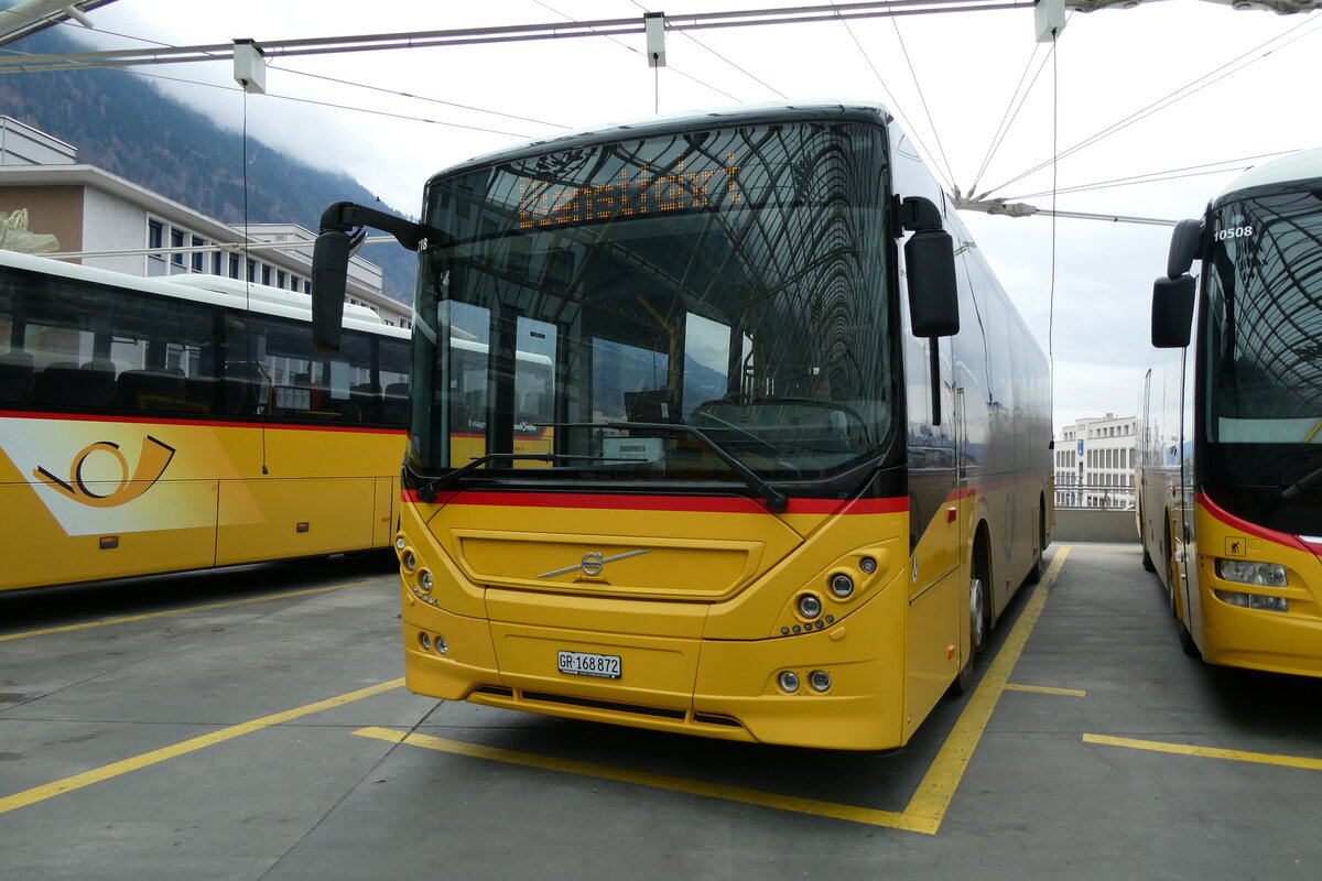 (284'907) - PostAuto Graub�nden - GR 168'872/PID 11'218 - Volvo am 14. Februar 2026 in Chur, Postautostation