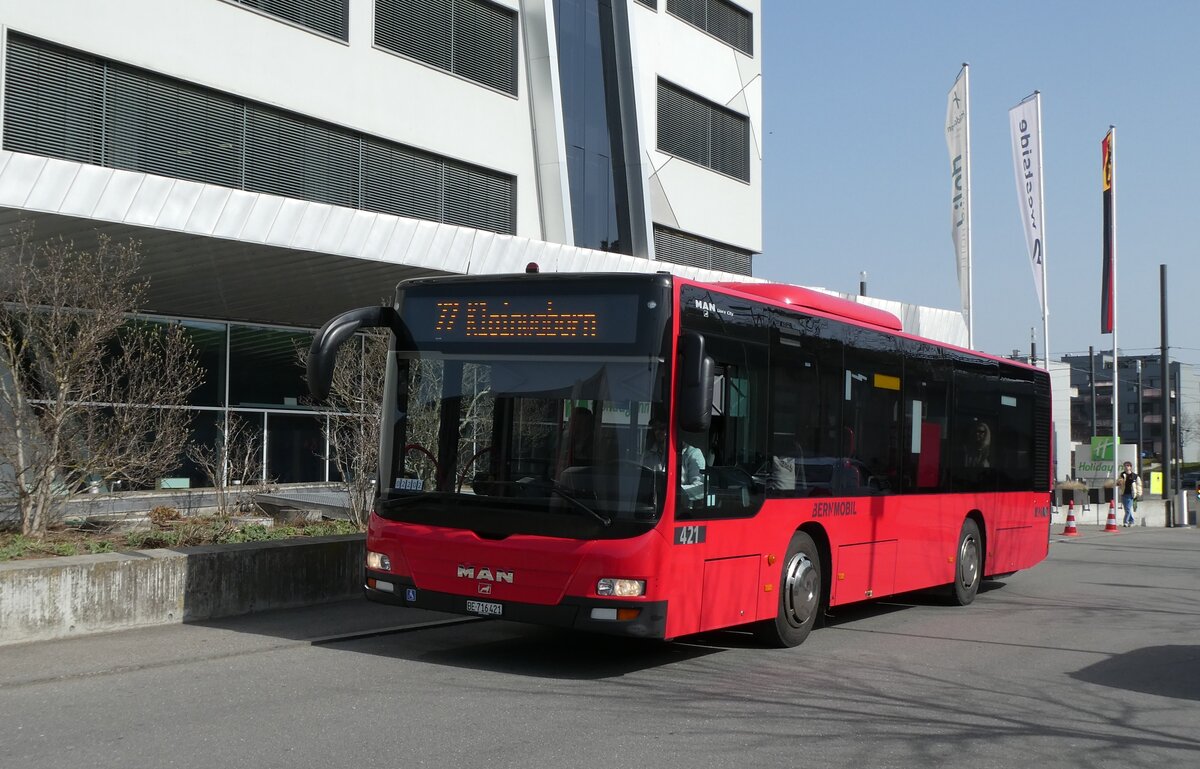 (285'312) - Bernmobil, Bern - Nr. 421/BE 716'421 - MAN am 7. M�rz 2026 beim Bahnhof Bern Br�nnen Westside