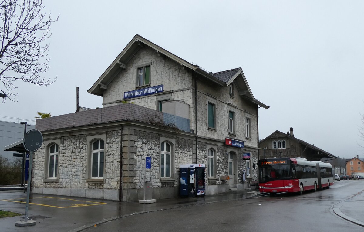 (285'414) - SW Winterthur - Nr. 350/ZH 793'350 - Solaris am 14. M�rz 2026 beim Bahnhof Winterthur W�lflingen