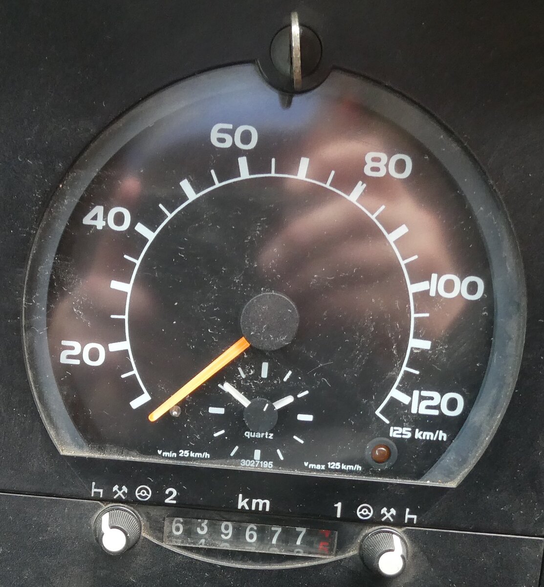 (286'764) - Bernmobil, Bern (SOB) - Nr. 193 - Volvo/Gangloff am 3. Mai 2026 in Burgdorf, �kihof Ziegelgut (Detailaufnahme - 639'677,5 Kilometer)