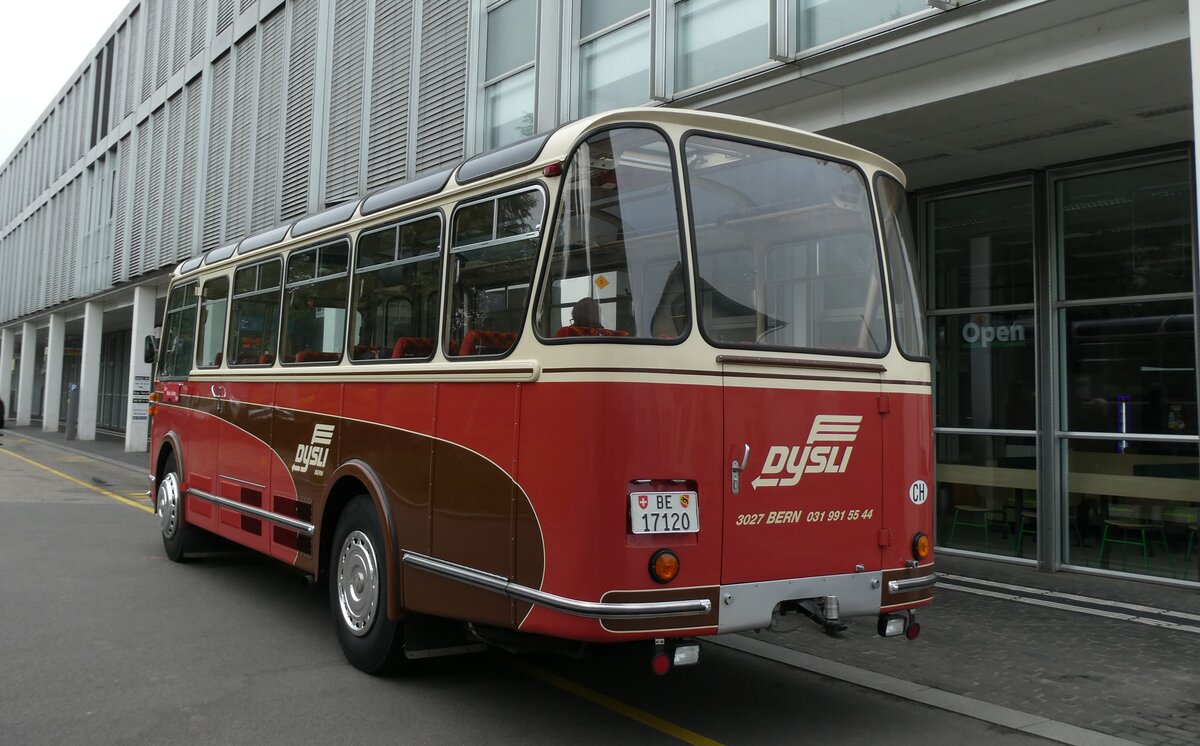 (286'853) - Dysli, Bern - Nr. 18/BE 17'120 - FBW/FHS (ex P 23'211; ex P 21'011) am 9. Mai 2026 beim Bahnhof Zofingen