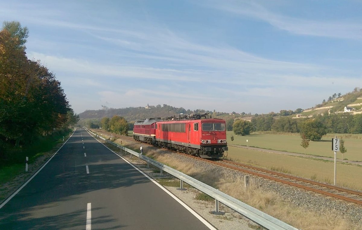 Am 09.10.2018 waren diese beiden Loks der EBS bei Balstädt unterwegs nach Karsdorf. (Foto: Ulf Körsten)